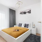 Easy Rent- North, Free Parking, 24h Check-in *