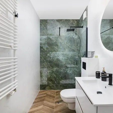 Easy Rent- North, Free Parking, 24h Check-in *