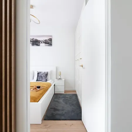 Easy Rent- North, Free Parking, 24h Check-in *