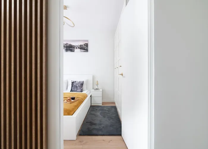 Easy Rent- North, Free Parking, 24h Check-in *